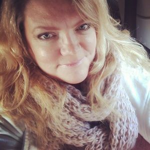 Meet your Posher, Sharon